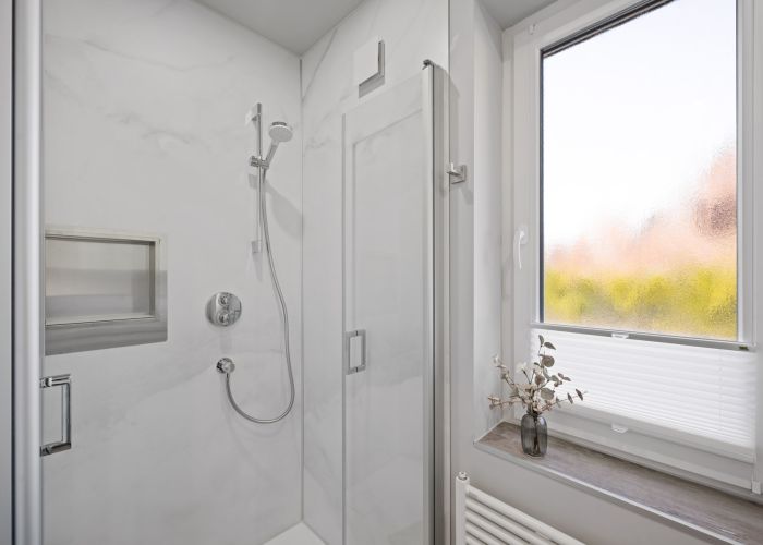 Haus Tide- App Alkersum Badbereich